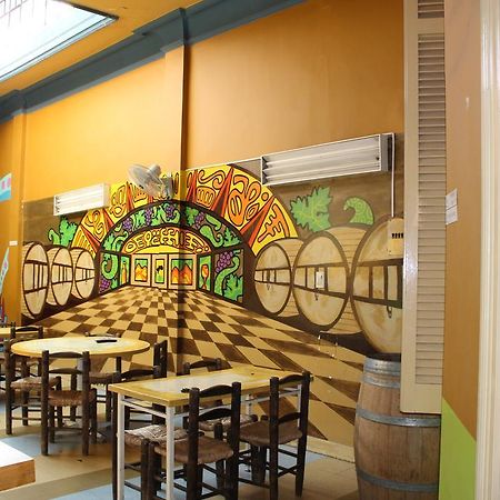 מנדוזה Malbec Hostel Central מראה חיצוני תמונה